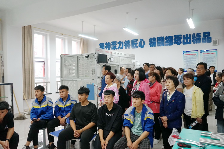 http://old.jqgmzz.cn/UploadFiles/xydt/2019/6/201906301242430522.JPG