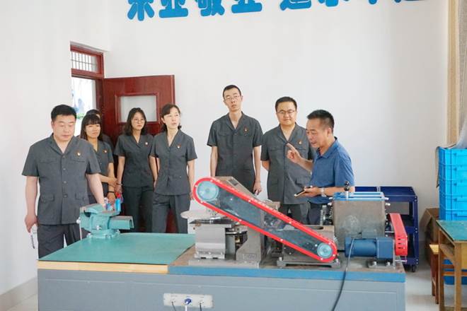 http://old.jqgmzz.cn/UploadFiles/xydt/2019/6/201906301035469037.JPG