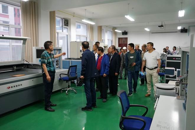 http://old.jqgmzz.cn/UploadFiles/xydt/2019/6/201906201605286906.JPG