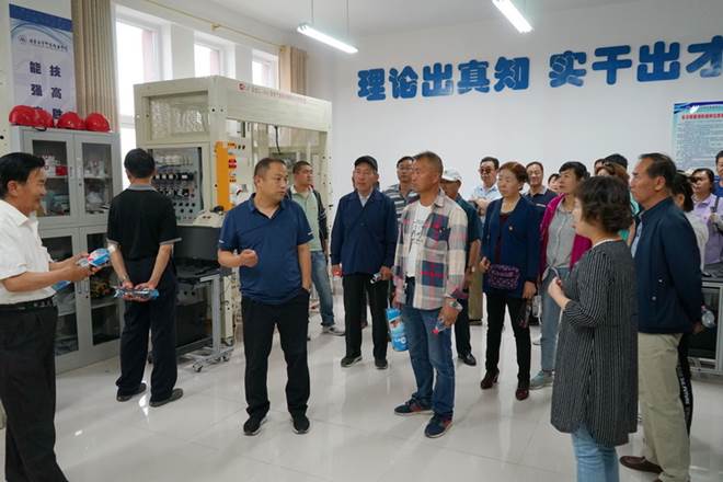 http://old.jqgmzz.cn/UploadFiles/xydt/2019/6/201906181103378950.jpg